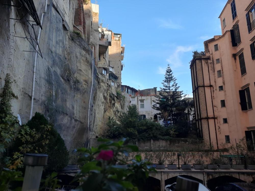 Apartament La Casa Nella Roccia Neapol Zewnętrze zdjęcie