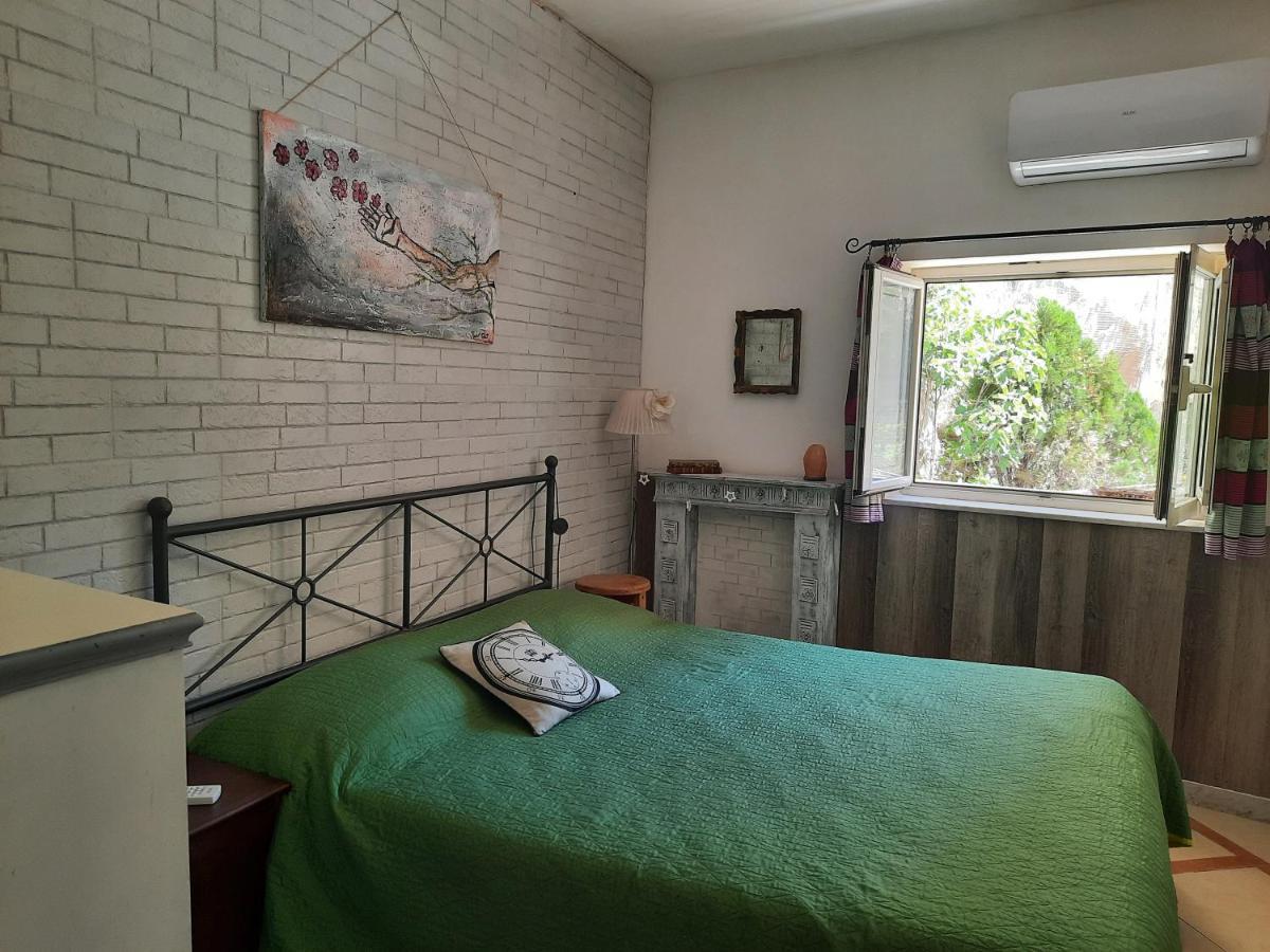 Apartament La Casa Nella Roccia Neapol Zewnętrze zdjęcie